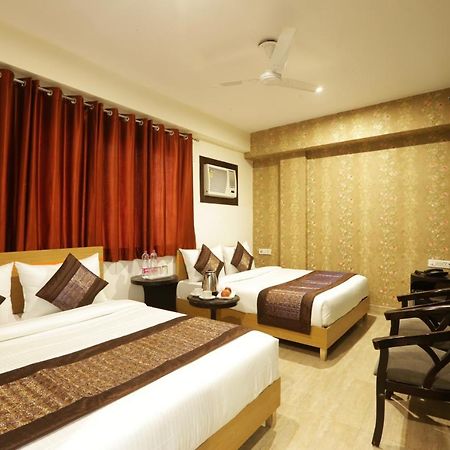 Hotel City Liit Delhi Airport Ню Делхи Екстериор снимка