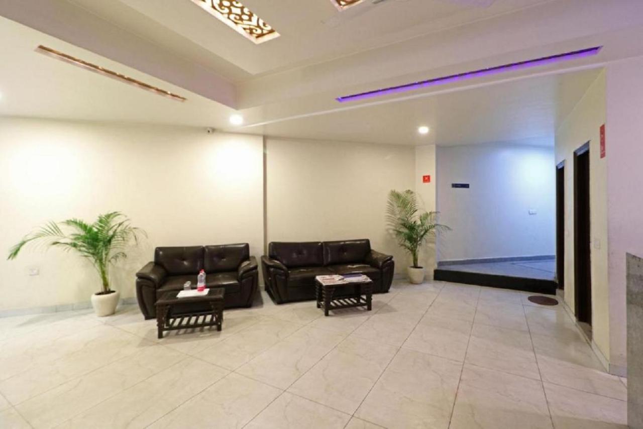 Hotel City Liit Delhi Airport Ню Делхи Екстериор снимка
