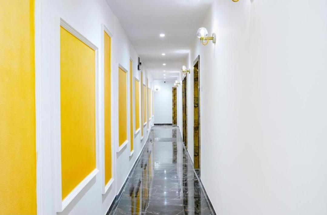 Hotel City Liit Delhi Airport Ню Делхи Екстериор снимка
