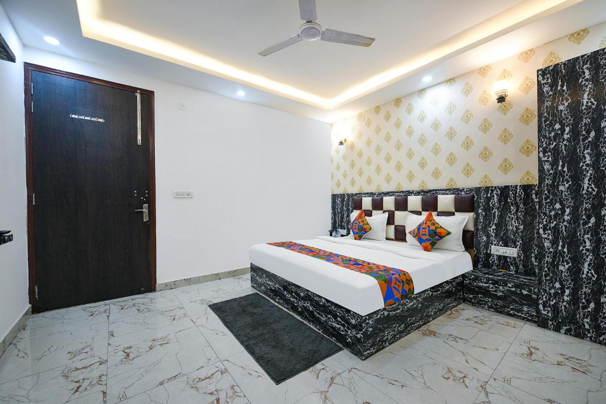 Hotel City Liit Delhi Airport Ню Делхи Екстериор снимка
