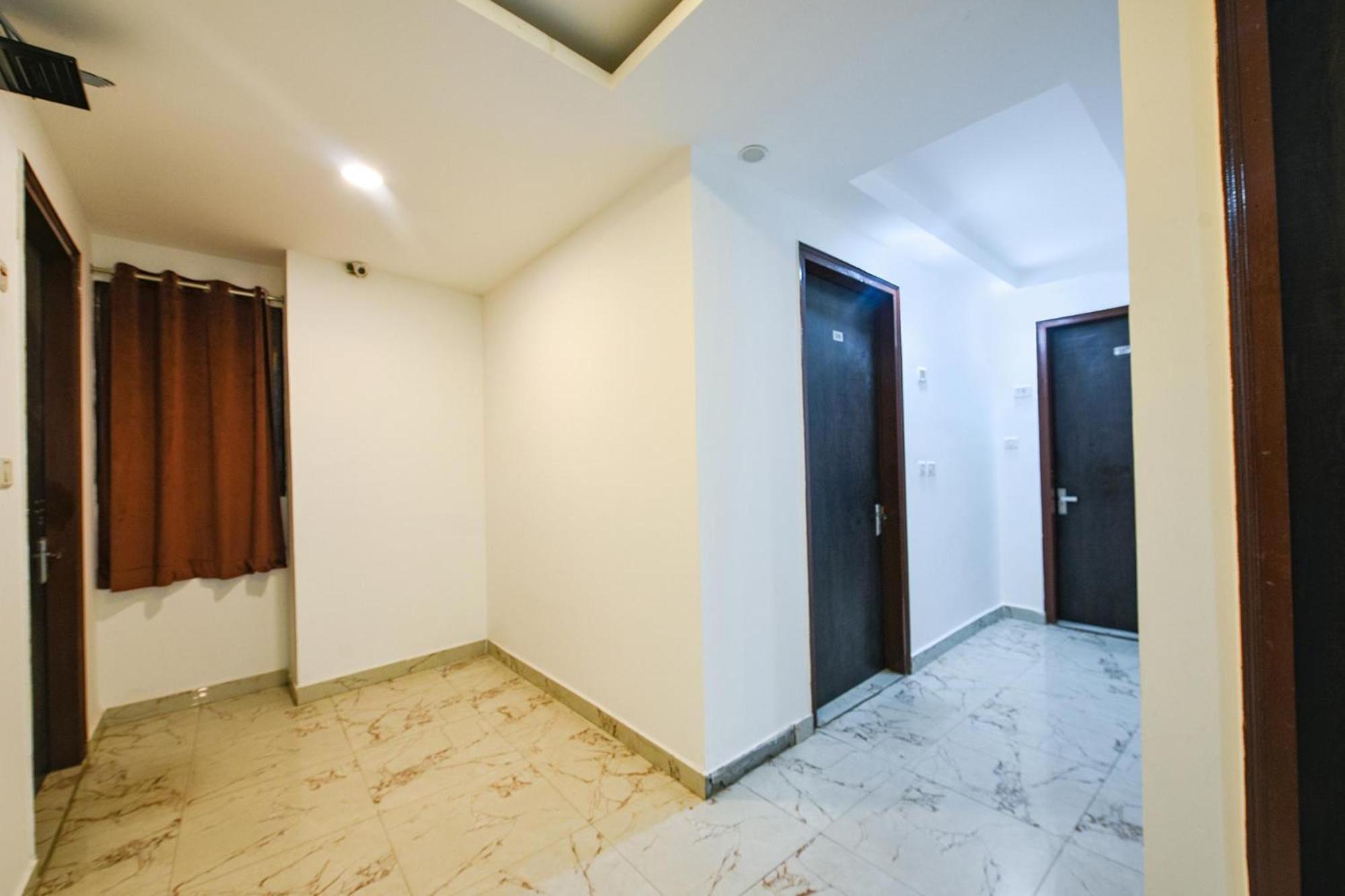 Hotel City Liit Delhi Airport Ню Делхи Екстериор снимка