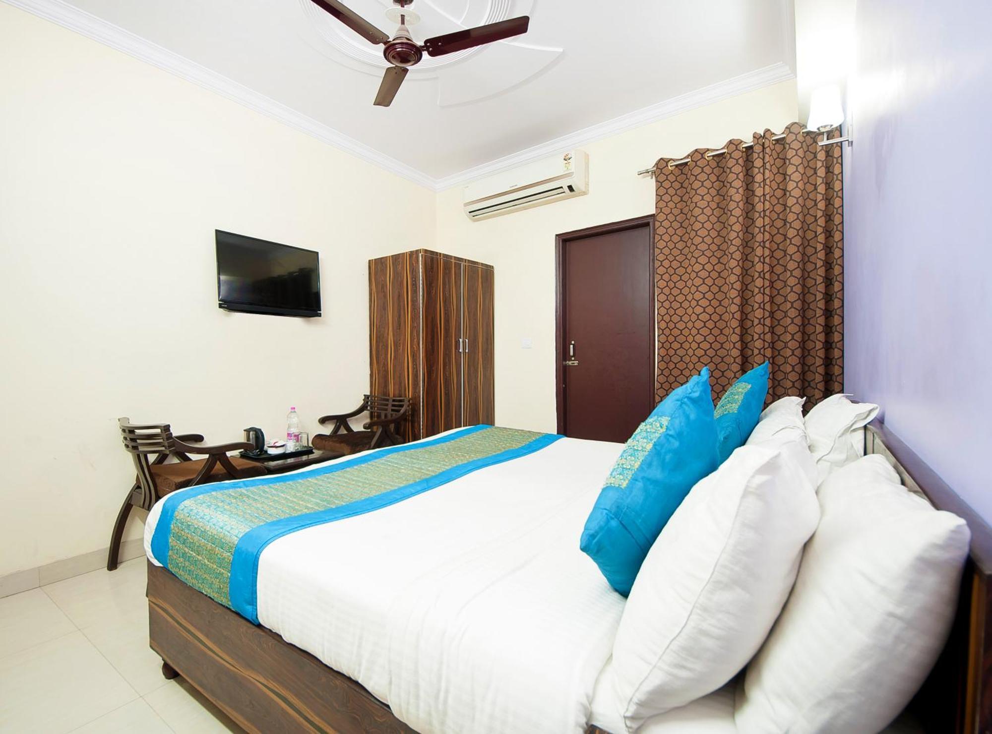 Hotel City Liit Delhi Airport Ню Делхи Екстериор снимка