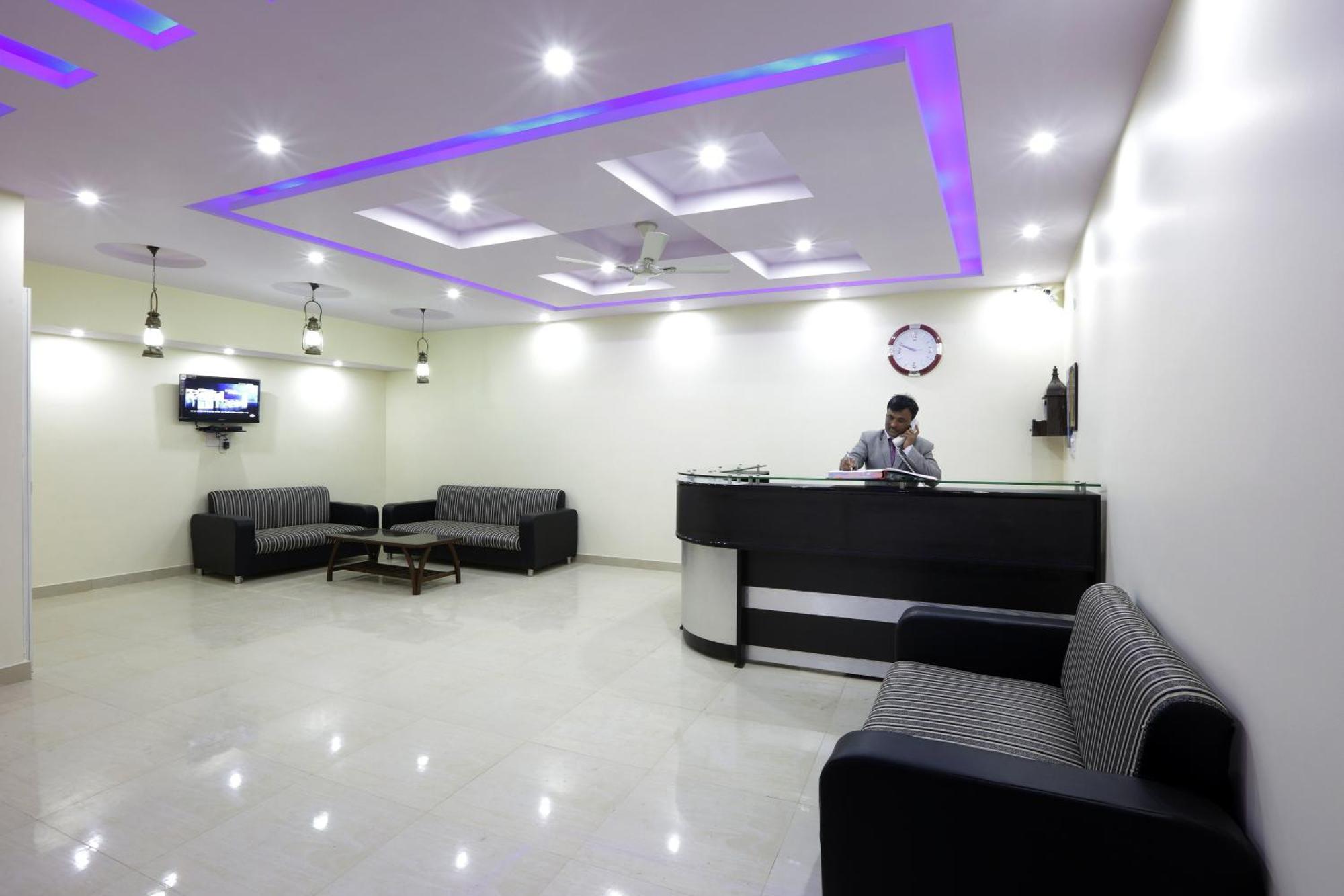 Hotel City Liit Delhi Airport Ню Делхи Екстериор снимка