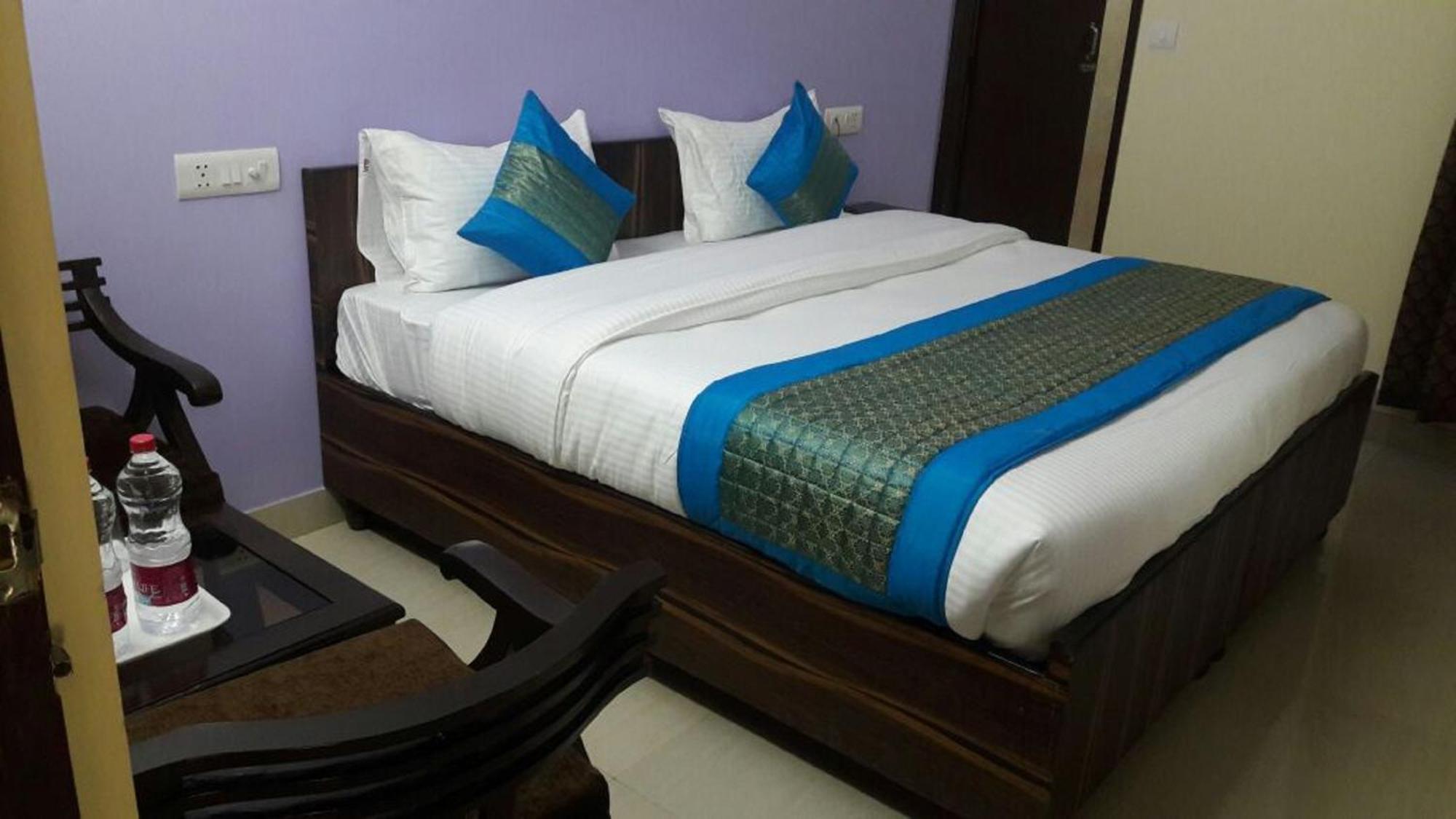 Hotel City Liit Delhi Airport Ню Делхи Екстериор снимка
